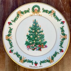 1995 Austria Lenox Christmas Trees Around The World Collectible Decorative Plate